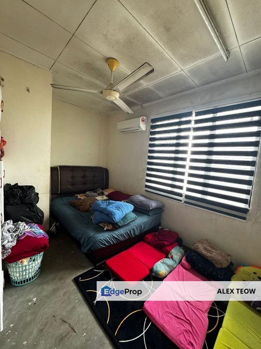 Taman Bukit Tiram Jalan Panti Double Storey Low Cost For Sale/ Ulu Tiram, Johor, Ulu Tiram