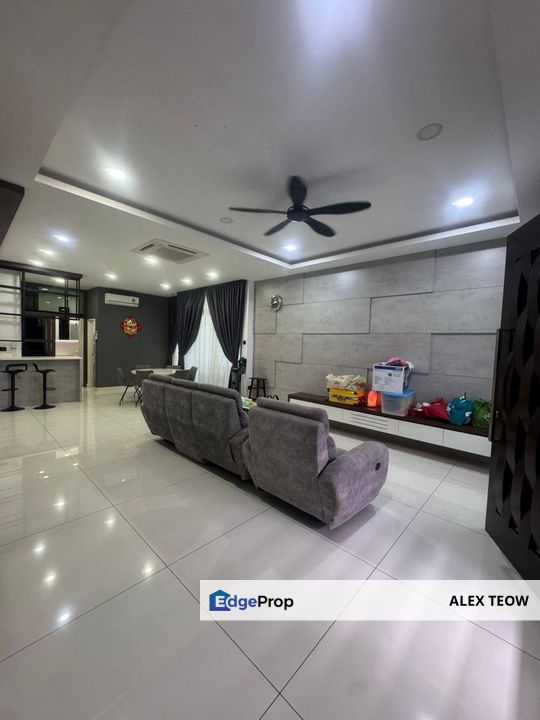 Taman Nusa Sentral 3 Storey Cluster House For Sale/ Iskandar Puteri, Johor, 