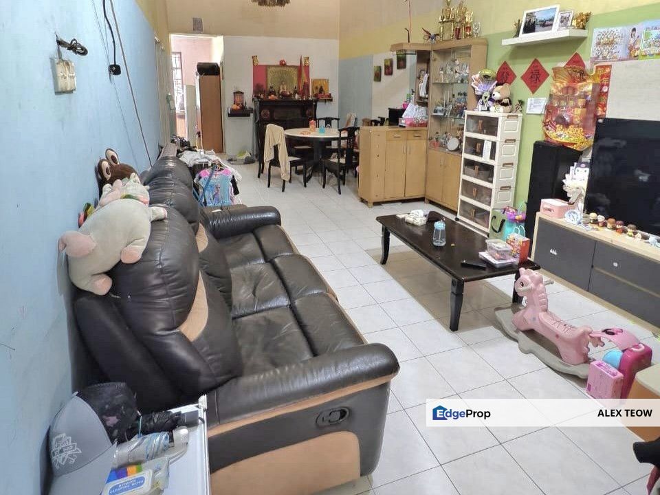 Taman Puteri Wangsa Single Storey Terrance For Sale/ Full Loan/ Ulu Tiram, Johor, Ulu Tiram