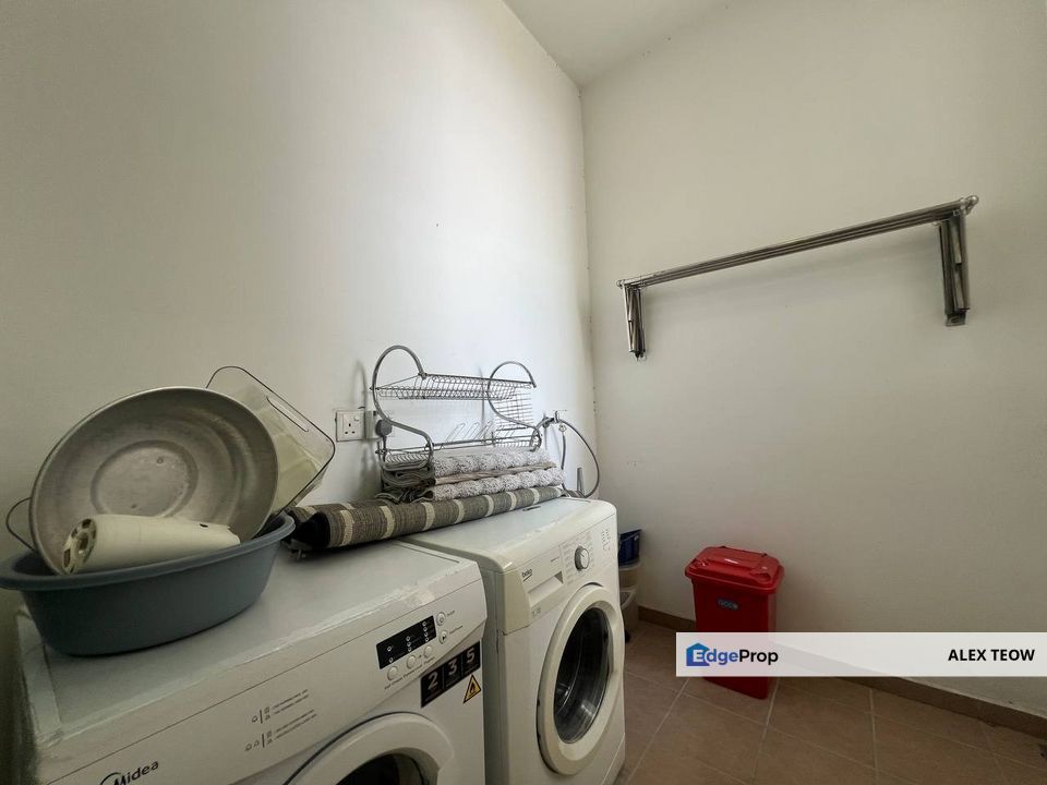 D'summit Residence Apartment For Sale/ 2R 2B/ 764sqft/ Kempas, Johor, Johor Bahru