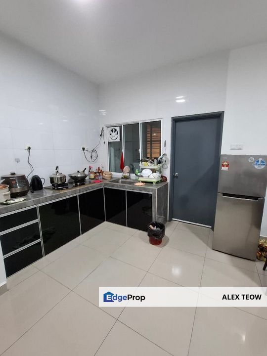 Nusa Heights Apartment For Sale/ 3R 2B/ 1050sqft/ Gelang Patah, Johor, Gelang Patah