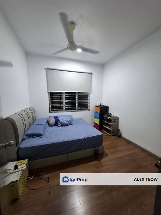 Nusa Heights Apartment For Sale/ 3R 2B/ 1050sqft/ Gelang Patah, Johor, Gelang Patah