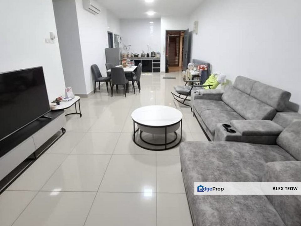 Nusa Heights Apartment For Sale/ 3R 2B/ 1050sqft/ Gelang Patah, Johor, Gelang Patah