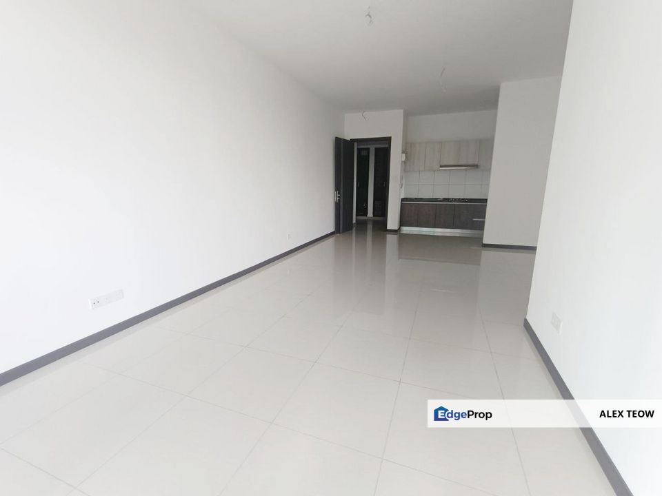 Molek Regency Apartment For Sale/ 2R 2B/ 1005sqft/ Taman Molek, Johor, Johor Bahru