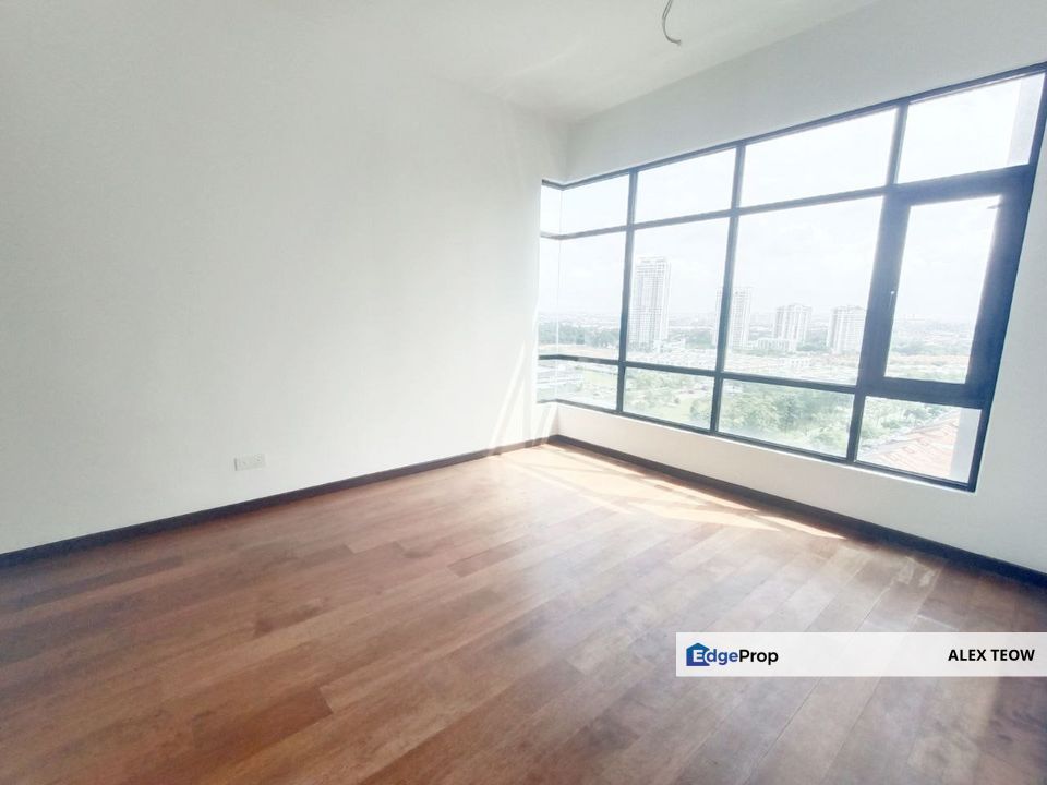 Molek Regency Apartment For Sale/ 2R 2B/ 1005sqft/ Taman Molek, Johor, Johor Bahru