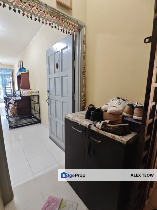 Full Loan Unit Kipark Apartment For Sale/ 3R 2B/ 850sqft/ Tampoi, Johor, Tampoi