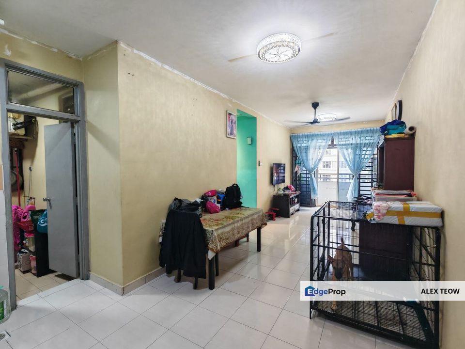 Full Loan Unit Kipark Apartment For Sale/ 3R 2B/ 850sqft/ Tampoi, Johor, Tampoi