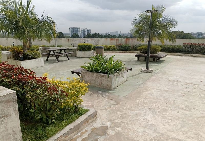 Midas Perling Apartment