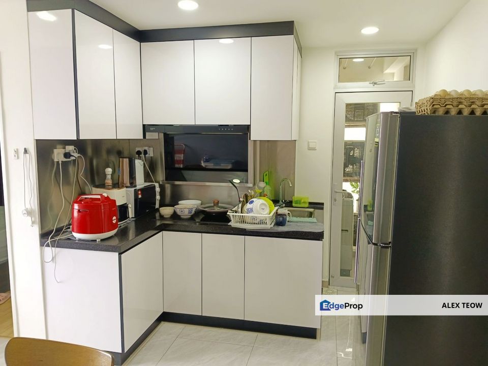 Full Loan Unit Midas Apartment @ Perling/ 2R 2B/ 614sqft/ Johor Bahru, Johor, Johor Bahru