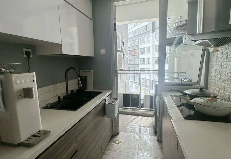 Midas Perling Apartment