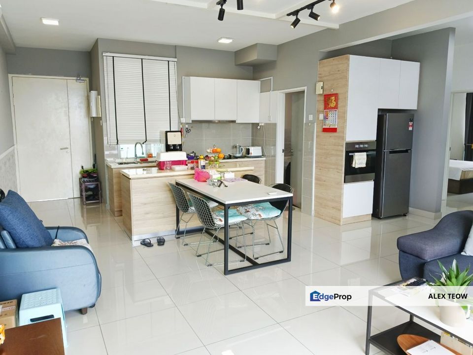 D'lagoon Luxury Apartment For Sale/ Seri Austin/ 3R 2B/ 1003sqft, Johor, Johor Bahru