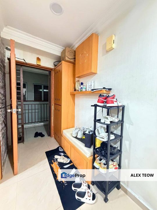 Duta Impian Embassy Suites Apartment For Sale/ 3R 2B/ 895sqft/ Johor Bahru, Johor, Johor Bahru