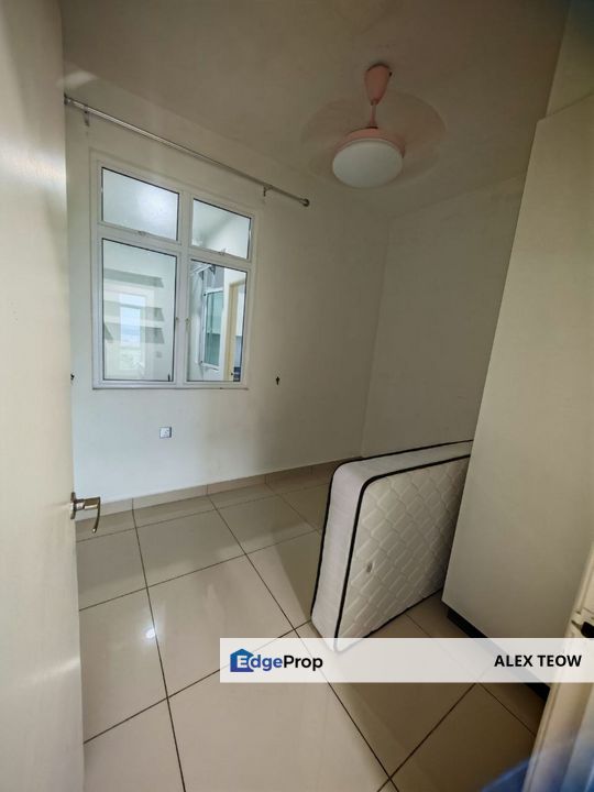 Twin Danga Residence Apartment For Sale/ Full Loan/ 3R 2B/ 1097sqft, Johor, Johor Bahru