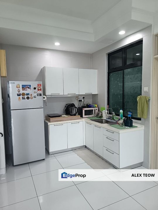 The Platino Apartment For Sale/ 2R 2B/ 829sqft/ Tampoi, Johor, Johor Bahru