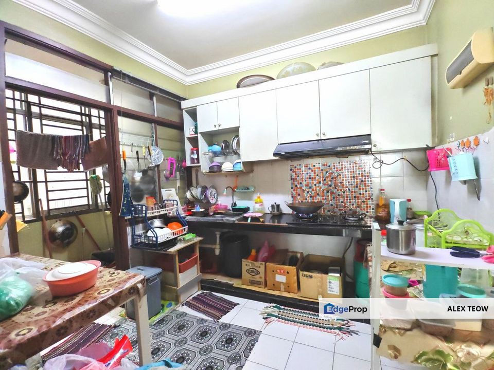 Nusa Perdana Apartment For Sale/ Full Loan/ 3R 2B/ 900sqft/ Gelang Patah, Johor, Gelang Patah