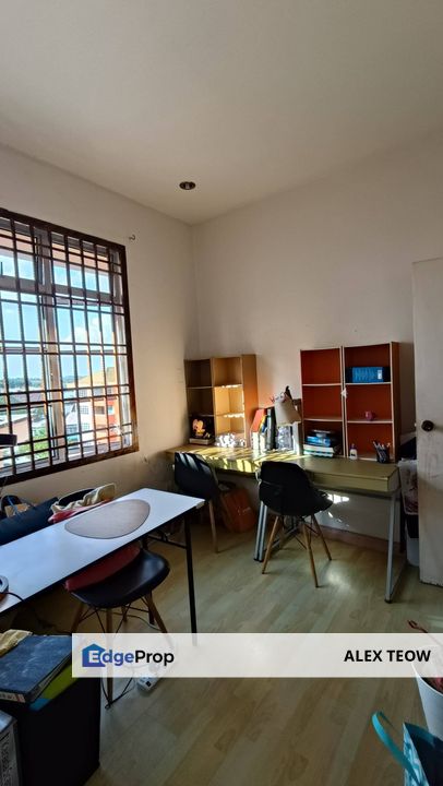 Villa Bestari Apartment For Sale/ Full Loan/ 3R 2B/ 1152sqft/ Nusa Bestari/ Skudai, Johor, Skudai