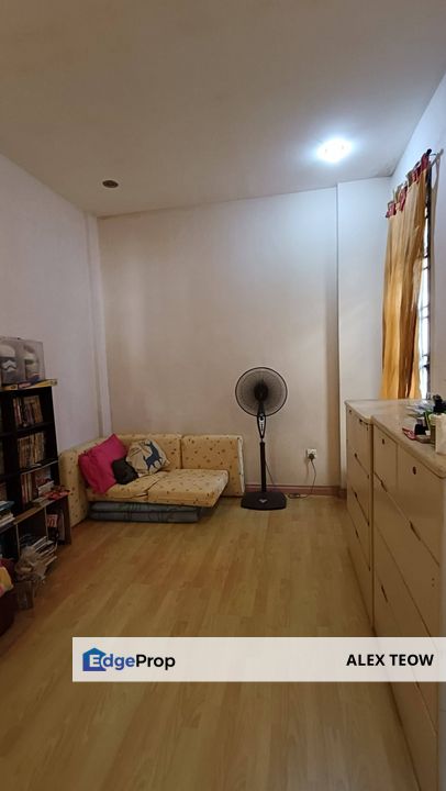 Villa Bestari Apartment For Sale/ Full Loan/ 3R 2B/ 1152sqft/ Nusa Bestari/ Skudai, Johor, Skudai