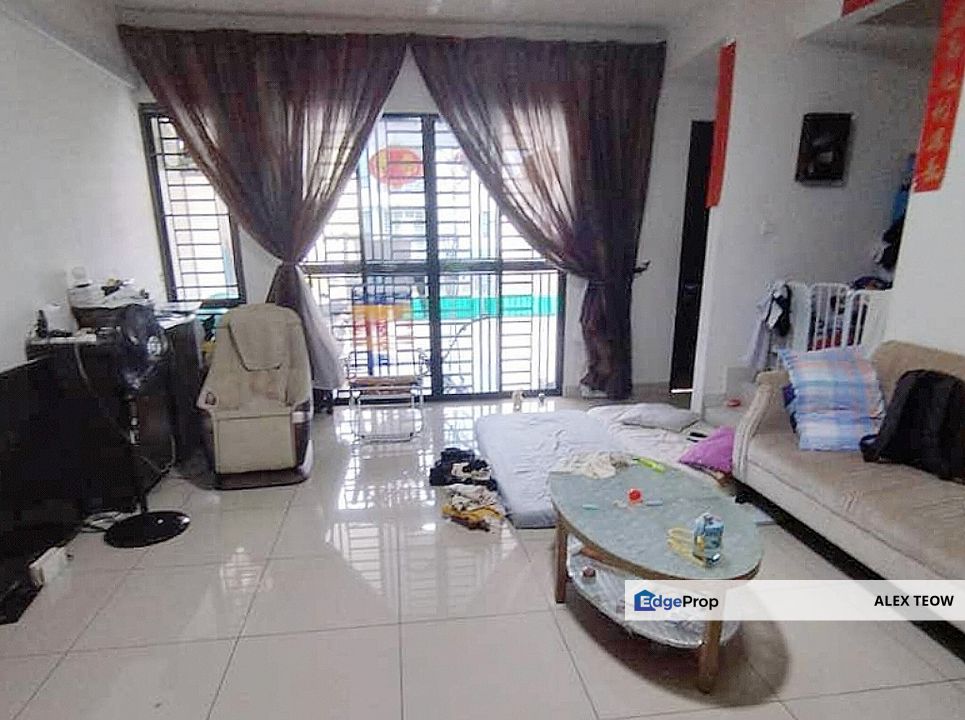 Taman Bukit Tiram Double Storey Terrance For Sale/ Ulu Tiram, Johor, Ulu Tiram