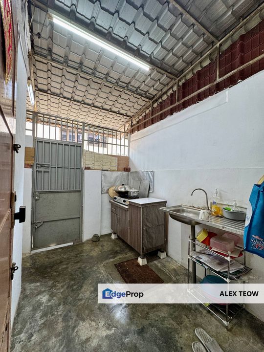 Taman Sri Putri Double Storey Terrance For Sale/ Skudai, Johor, Skudai