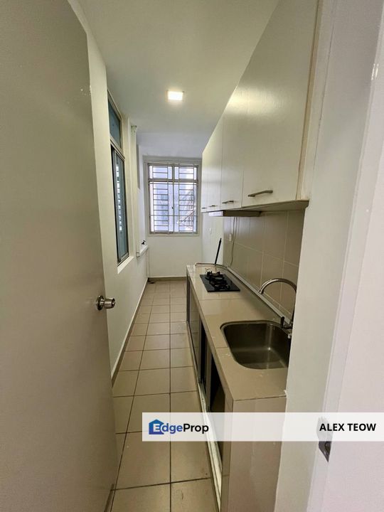 D'rich Executive Suites Apartment For Sale/ 3R 2B/ 904sqft/ Nusa Duta/ Iskandar Puteri, Johor, Johor Bahru