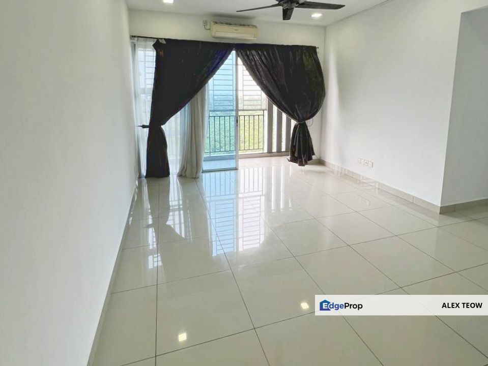 D'rich Executive Suites Apartment For Sale/ 3R 2B/ 904sqft/ Nusa Duta/ Iskandar Puteri, Johor, Johor Bahru