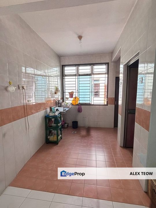 Taman Bestari Indah Double Storey Medium Cost For Sale/ Ulu Tiram, Johor, Ulu Tiram