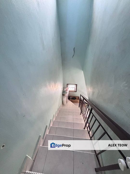 Taman Bestari Indah Double Storey Medium Cost For Sale/ Ulu Tiram, Johor, Ulu Tiram