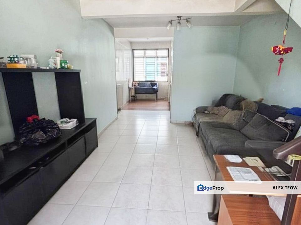 Taman Bestari Indah Double Storey Medium Cost For Sale/ Ulu Tiram, Johor, Ulu Tiram