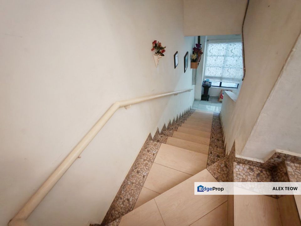 Permas Jaya Double Storey Terrance For Sale/ Masai, Johor, Benut