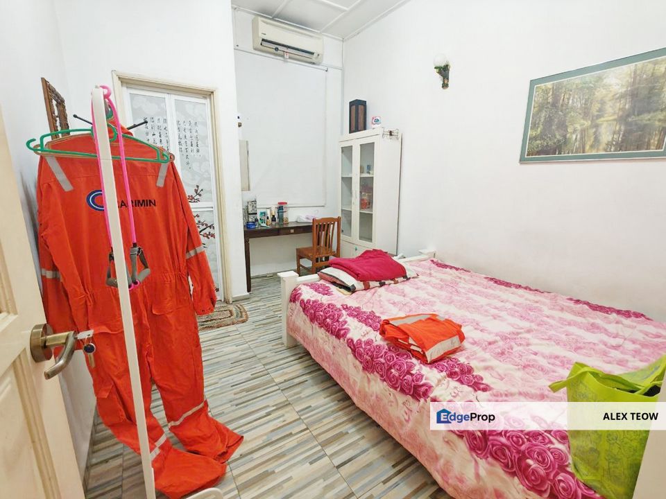 Permas Jaya Double Storey Terrance For Sale/ Masai, Johor, Benut