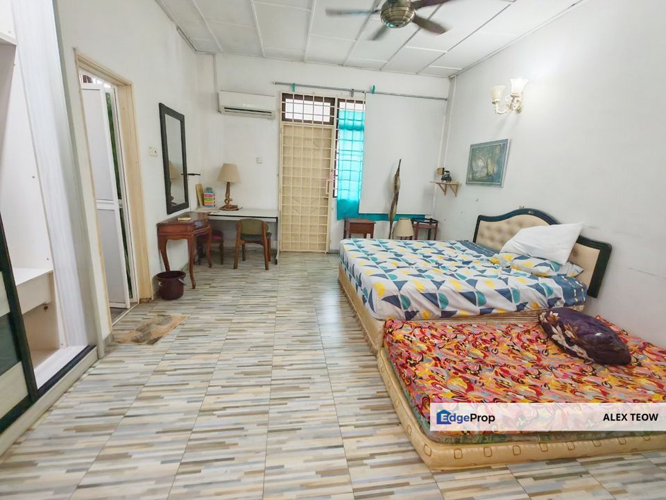 Permas Jaya Double Storey Terrance For Sale/ Masai, Johor, Benut