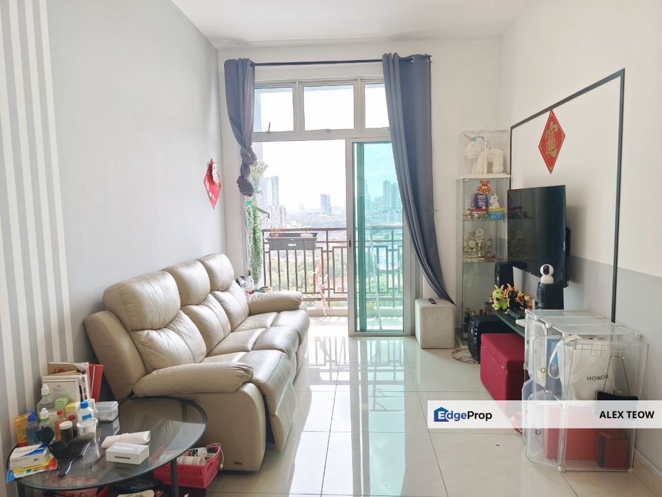 SKS Habitat Apartment For Sale/ 3R 2B/ 969sqft/ Larkin, Johor, Johor Bahru