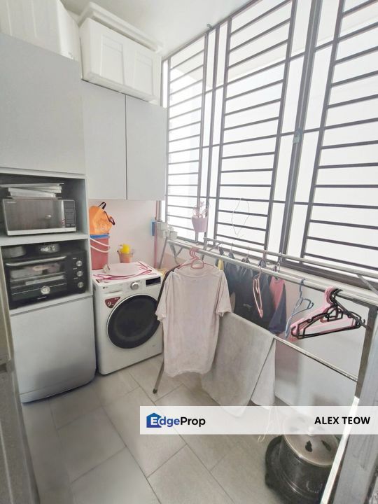 SKS Habitat Apartment For Sale/ 3R 2B/ 969sqft/ Larkin, Johor, Johor Bahru