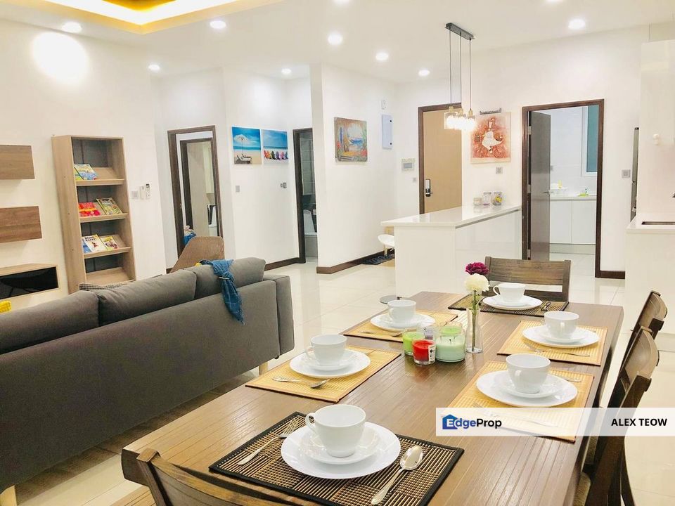 Paragon Residences Straits View Apartment For Sale/ 3+1R 4B/ 1711sqft/ Johor Bahru/ JB town, Johor, Johor Bahru