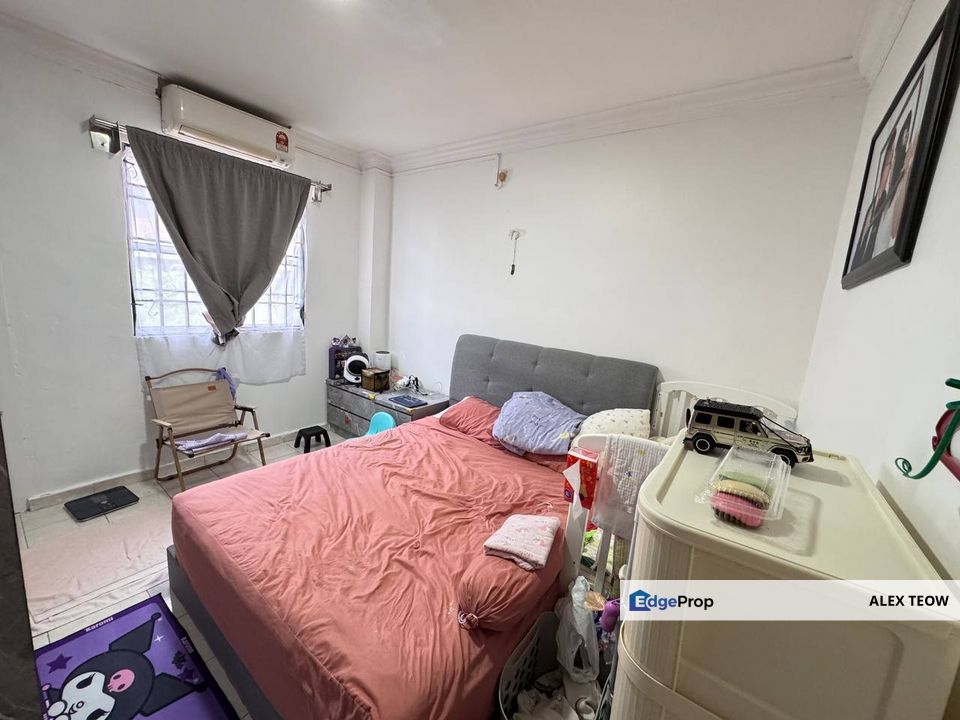 Desa Skudai Apartment For Sale/ 3R 2B/ 1184sqft/ Skudai, Johor, Skudai