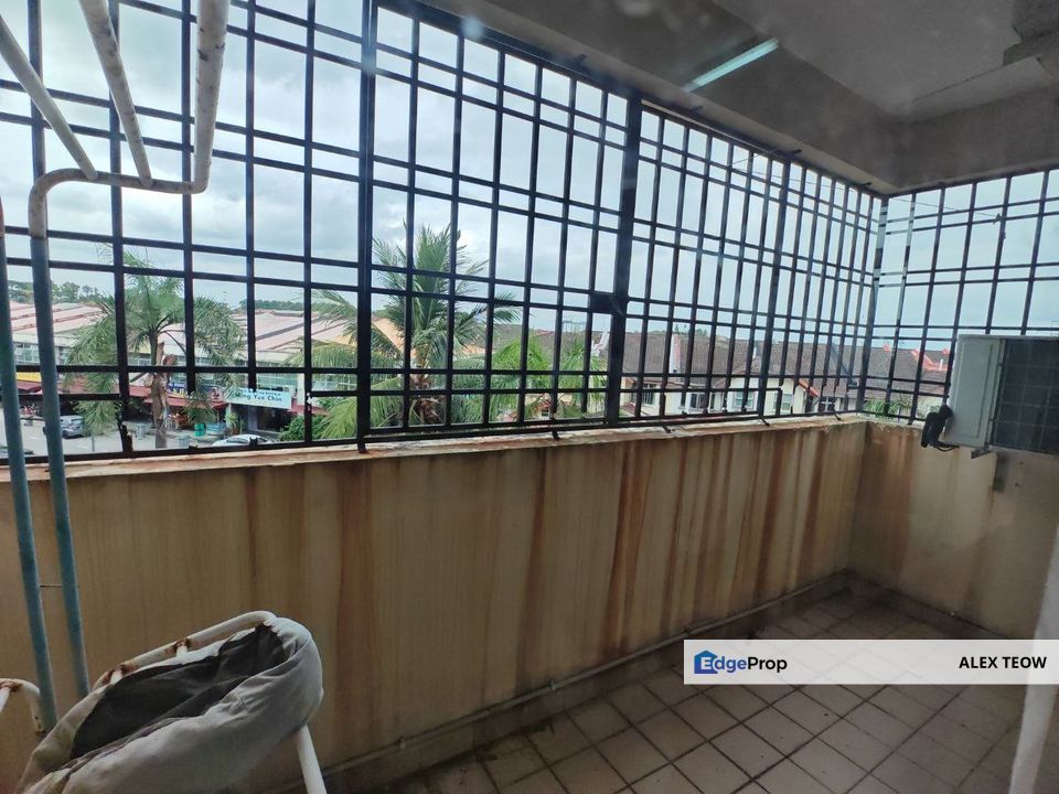 Villa Bestari Apartment For Sale/ 4R 2B/ 1650sqft/ Nusa Bestari/ Skudai, Johor, Skudai