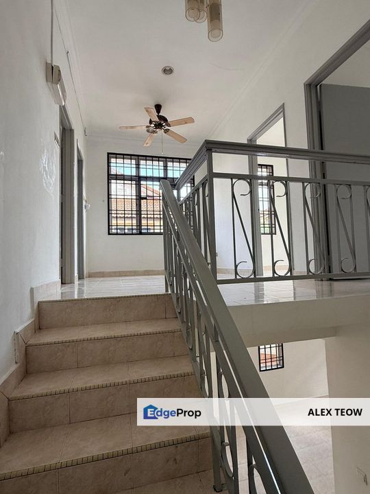 Nusavilla Town House For Sale/ 4R 3B/ 1647sqft/ Nusa Bestari/ Skudai, Johor, Nusajaya