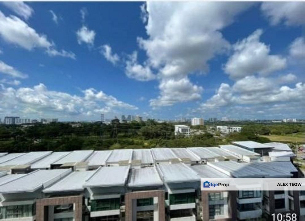 Molek Regency Apartment For Sale/ 2R 2B/ 1005sqft/ Taman Molek, Johor, Johor Bahru