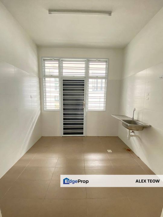 Taman Mutiara Utama Double Storey Terrance For Sale/ Skudai, Johor, Skudai