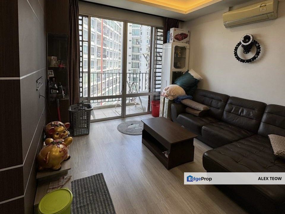 Greenfield Regency Apartment For Sale/ 3R 2B/ 941sqft/ Tampoi, Johor, Tampoi