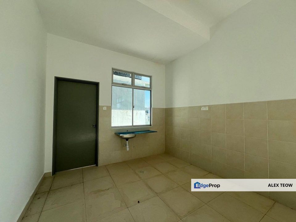 Pulai Mutiara Double Storey Cluster House For Sale/ Kangkar Pulai/ Skudai, Johor, Kangkar Pulai