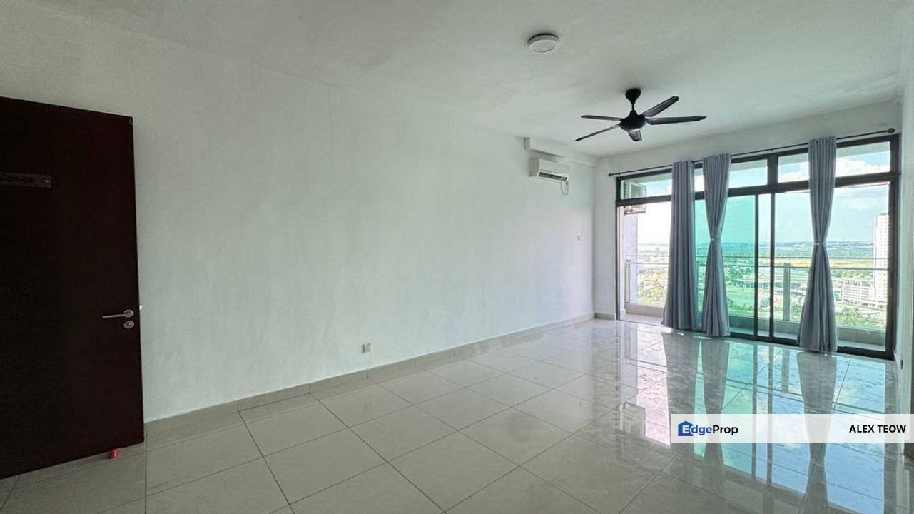 Parc Regency Apartment For Sale/ 2R 2B/ 810sqft/ Plentong/ Masai, Johor, Masai