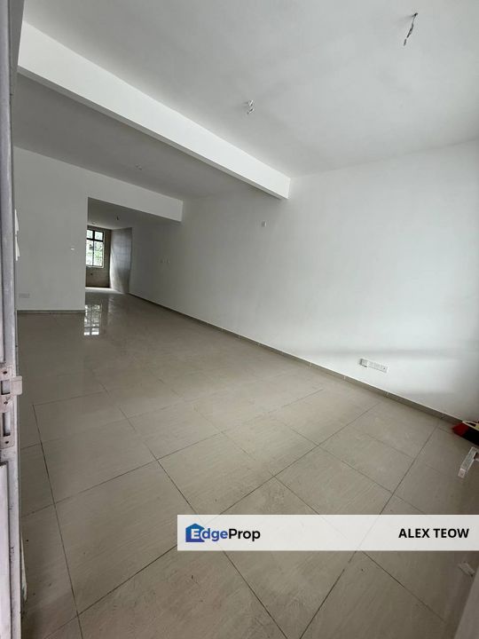 Taman Bestari Indah Double Storey Terrance For Sale/ Ulu Tiram, Johor, Ulu Tiram
