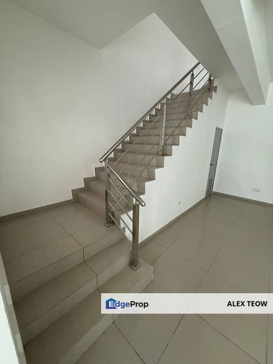 Taman Bestari Indah Double Storey Terrance For Sale/ Ulu Tiram, Johor, Ulu Tiram