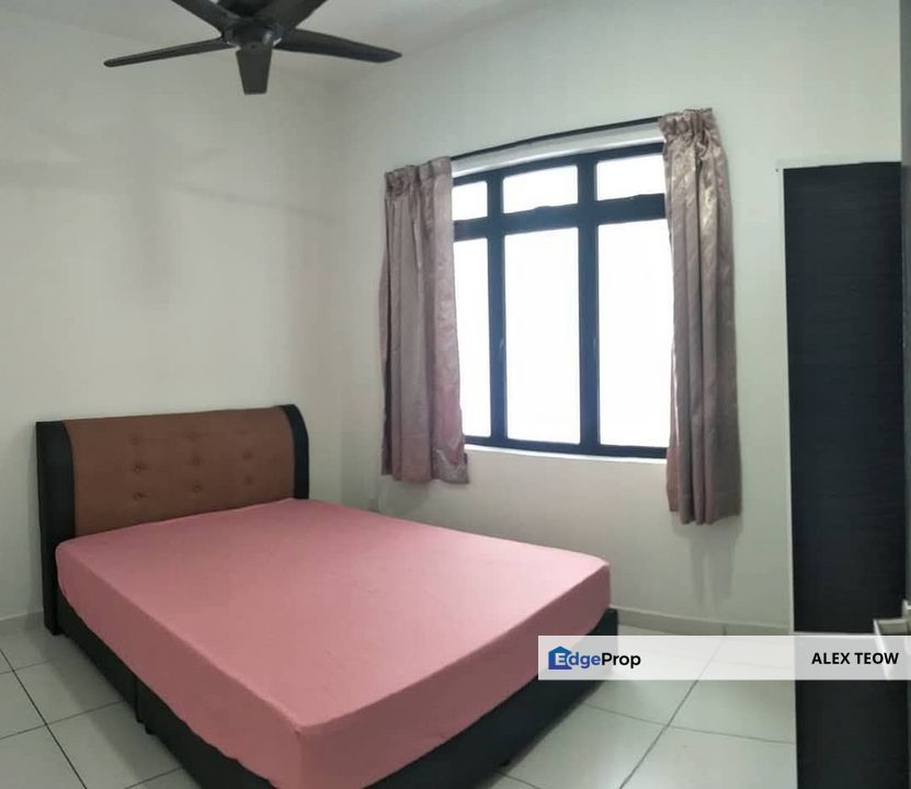 Sky View Apartment For Sale/ 2R 2B/ 871sqft/ Bukit Indah/ Iskandar Puteri, Johor, Bukit Indah