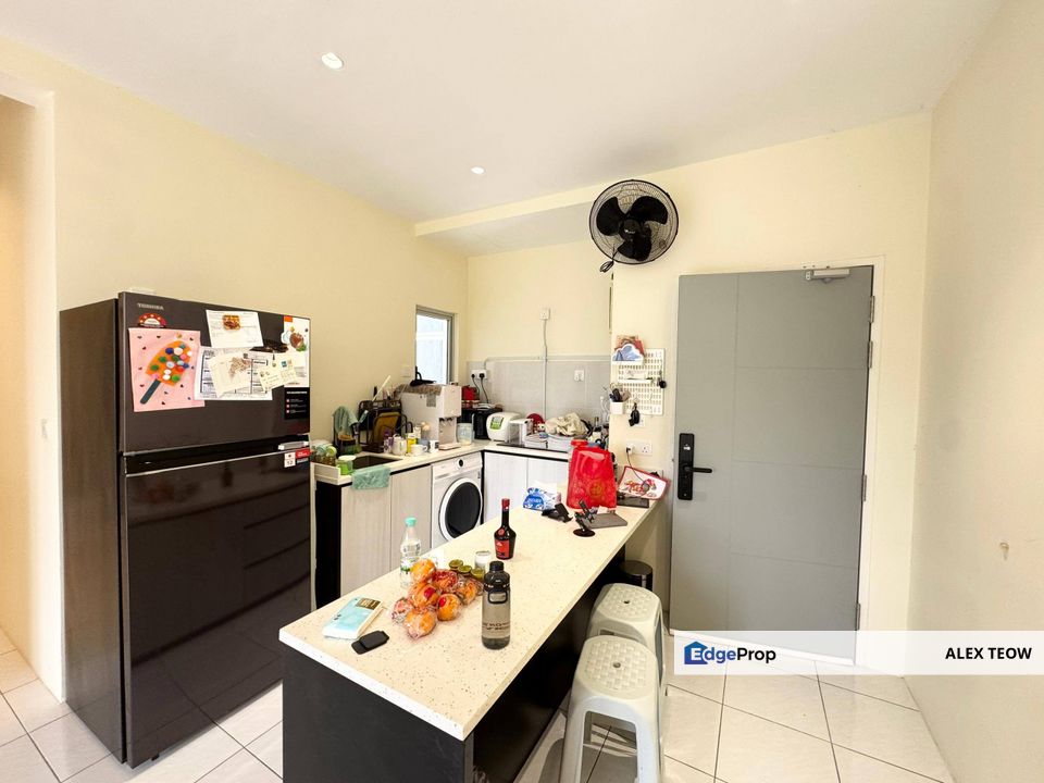 Camellia Residence Apartment For Sale/ Seri Austin, Johor, Johor Bahru