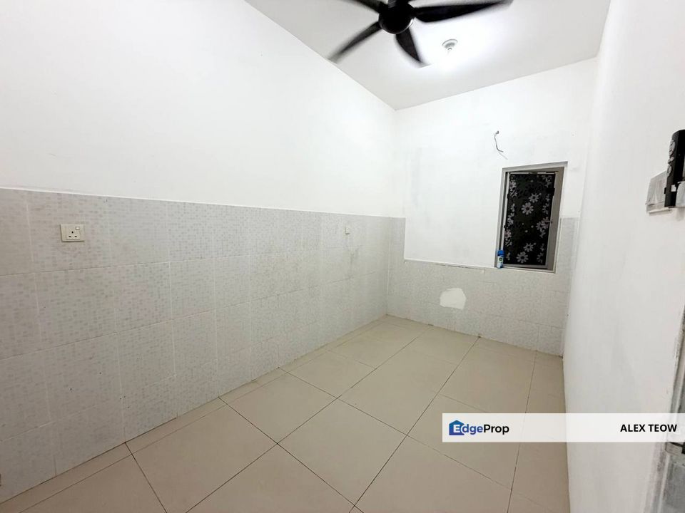 Rini Hills 2 Mutiara Rini Double Storey CORNER LOT For Sale/ Skudai, Johor, Skudai