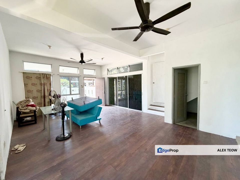 Rini Hills 2 Mutiara Rini Double Storey CORNER LOT For Sale/ Skudai, Johor, Skudai