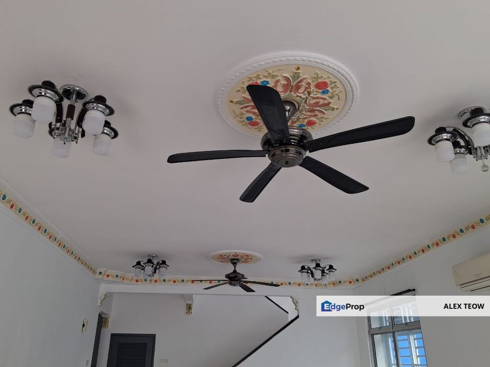 Mutiara Rini Jalan Utama Double Storey Link Bungalow House For Sale/ Skudai, Johor, Skudai