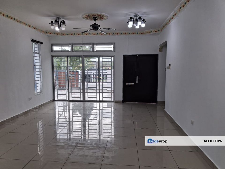 Mutiara Rini Jalan Utama Double Storey Link Bungalow House For Sale/ Skudai, Johor, Skudai